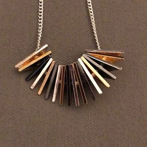 🤩Edgy Statement Necklace 🎸🕶